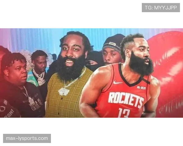 彭帅训练完直接啃鸡腿，这自律人设是不是有点绷不住了？