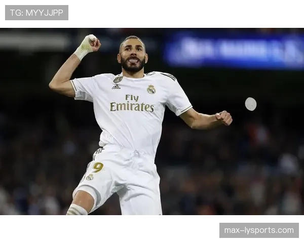 本泽马与莱万：终结者角色如何从单点爆破进化为体系融合